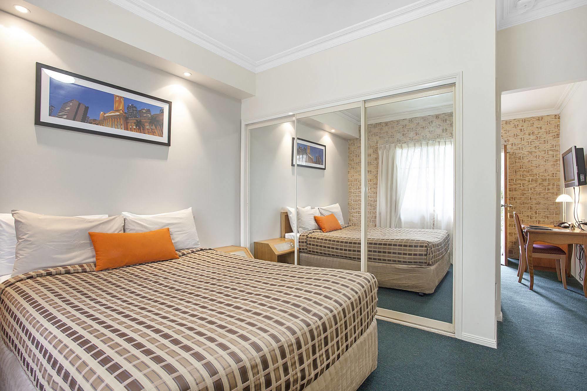 Coopers Colonial Motel Brisbane Exterior foto